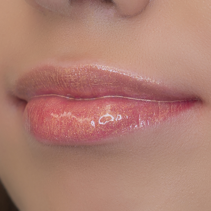 Блеск для губ 818 Кукла COULEUR CARAMEL